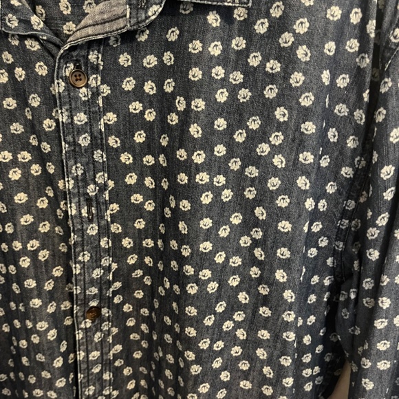 Flower Denim Dress Shirt - Picture 3 of 3